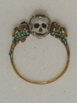 17th century memento mori ring showing a skull